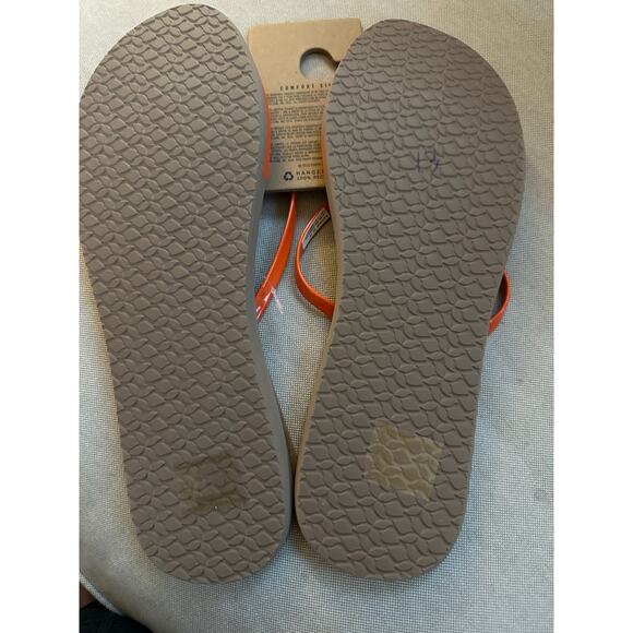 Reef size 10 new with tags flip flops orange and tan - Picture 3 of 3